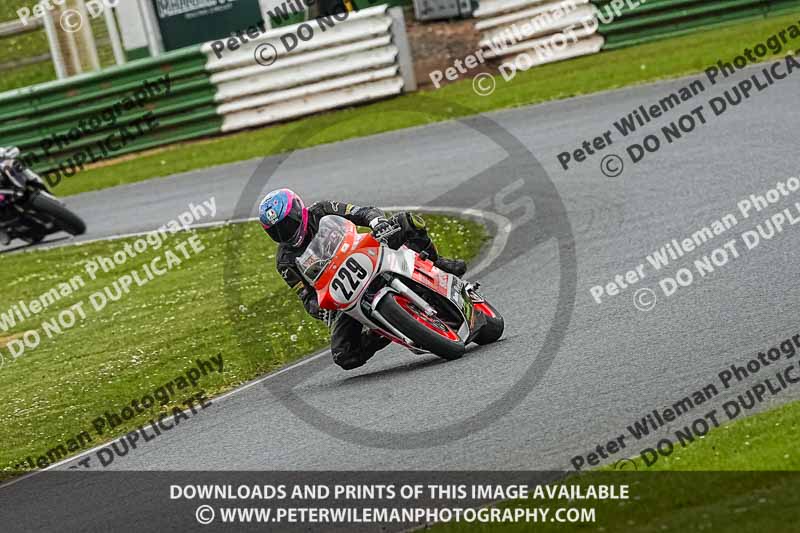 enduro digital images;event digital images;eventdigitalimages;mallory park;mallory park photographs;mallory park trackday;mallory park trackday photographs;no limits trackdays;peter wileman photography;racing digital images;trackday digital images;trackday photos
